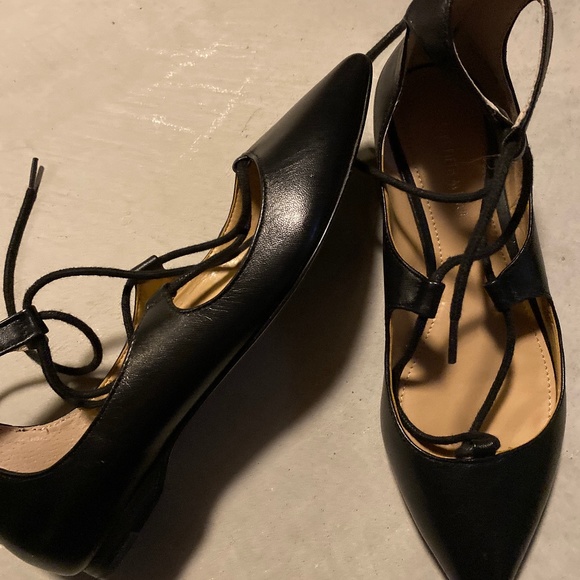 𝅺NEW Saks Fifth Avenue 'Estyn' Black Lace Up Point Flat - Picture 1 of 3